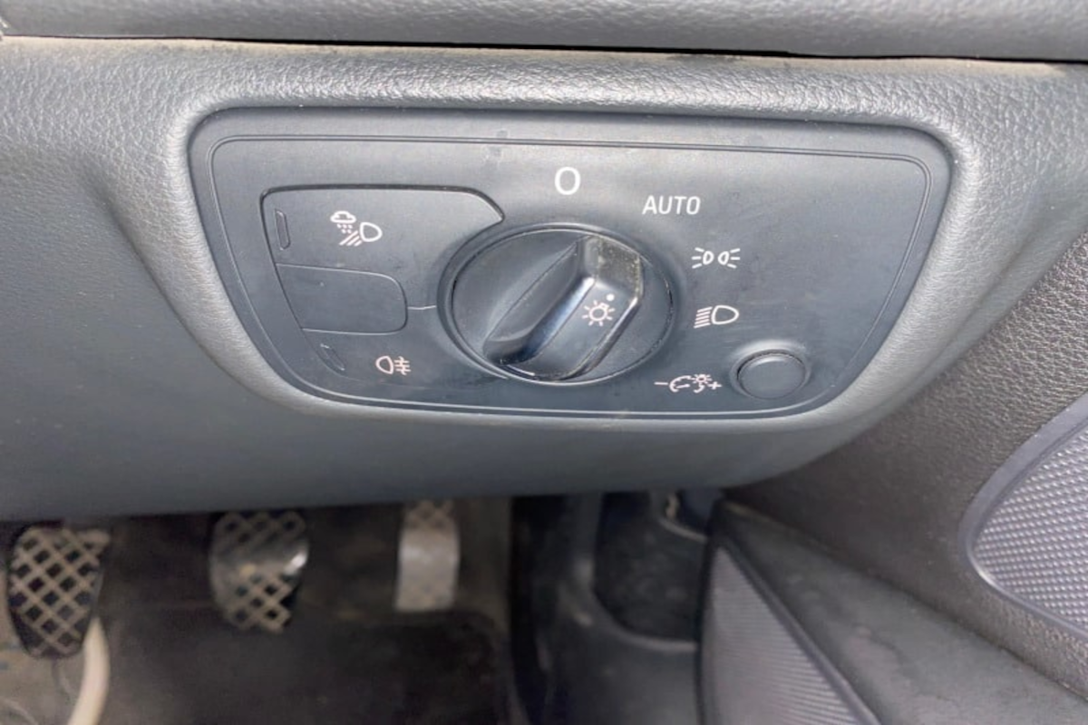 Instrument Panel Switch