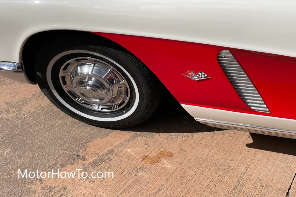 Car Red Rood Chevrolet Corvette C1 Wheel Rim with HubCap