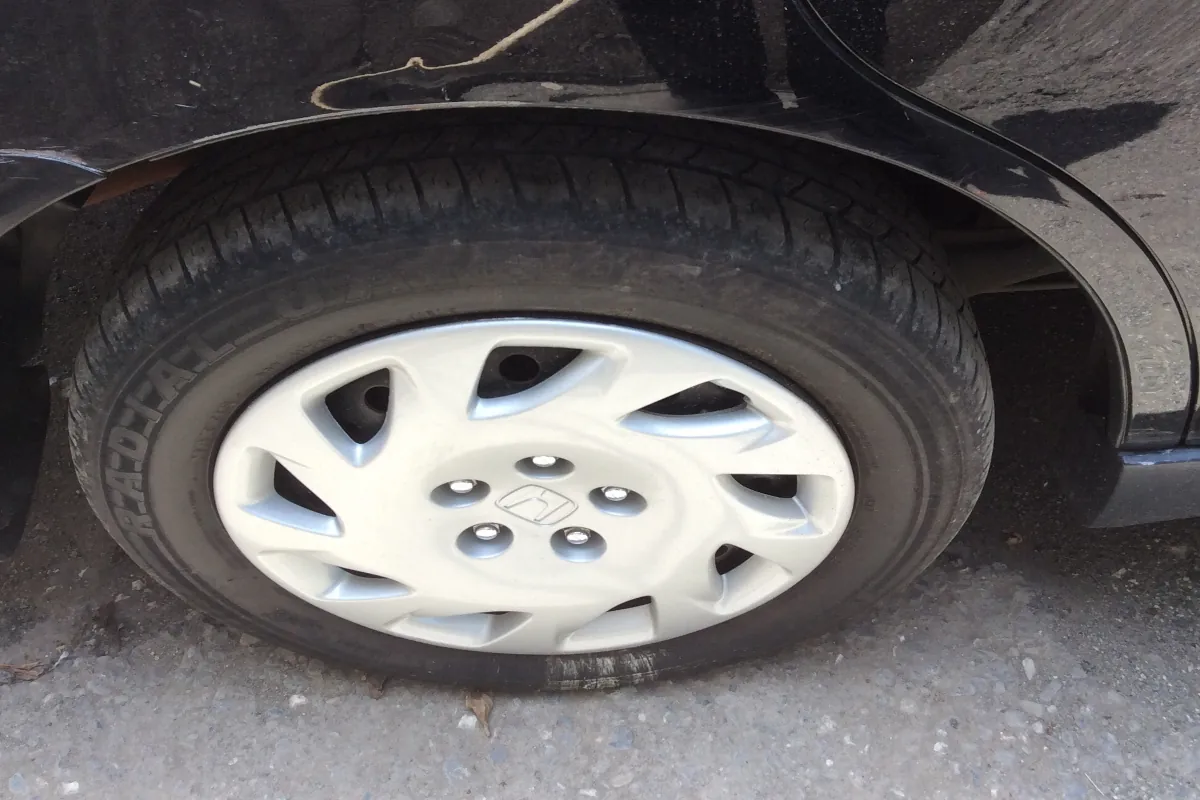 Car-wheel-cover-hubcap