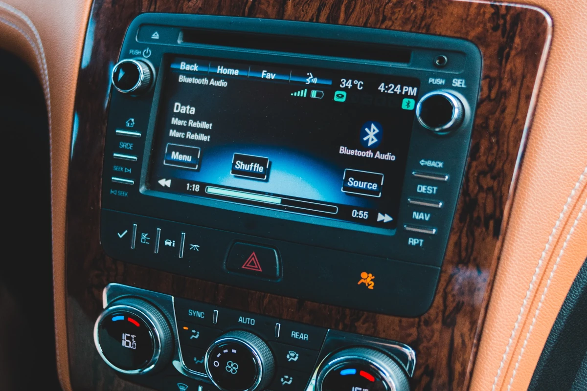 Car stereo head unit with display
