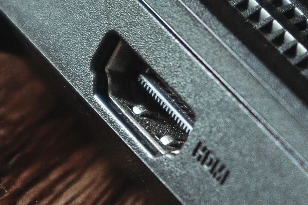 HDMI female port