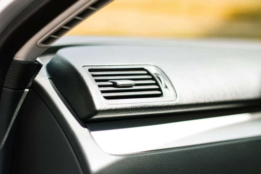 Volkswagen Passat front vents