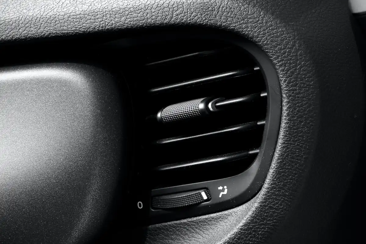 What Controls The Vents In A Car Cabin? (Explained For Beginners) 2024